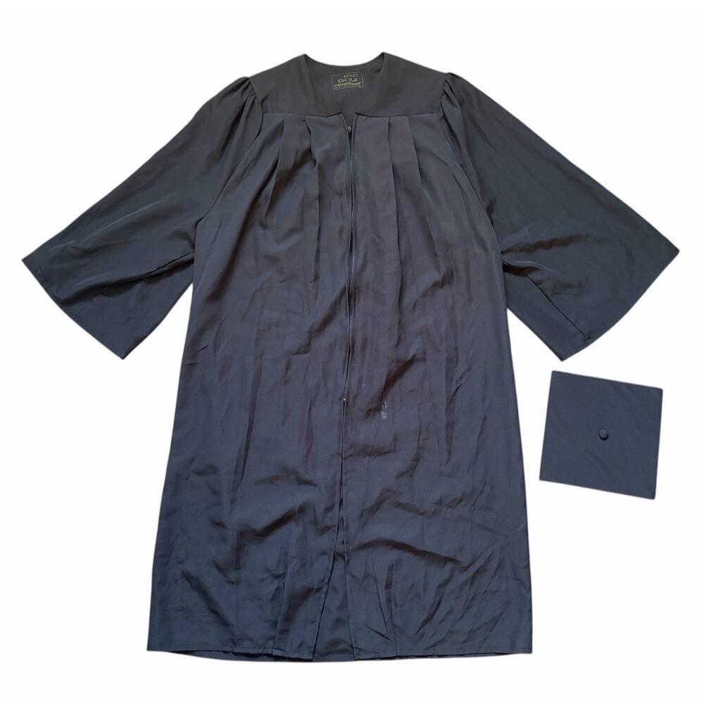 Oak Hall GreenWeaver Unisex Black Bachelor Graduation Cap and Gown Sz 6'-6'2"